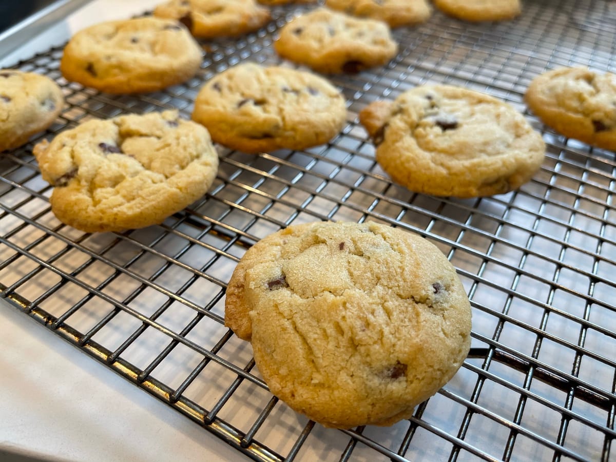 Violet Bakery’s Egg-Yolk Chocolate Chip Cookies